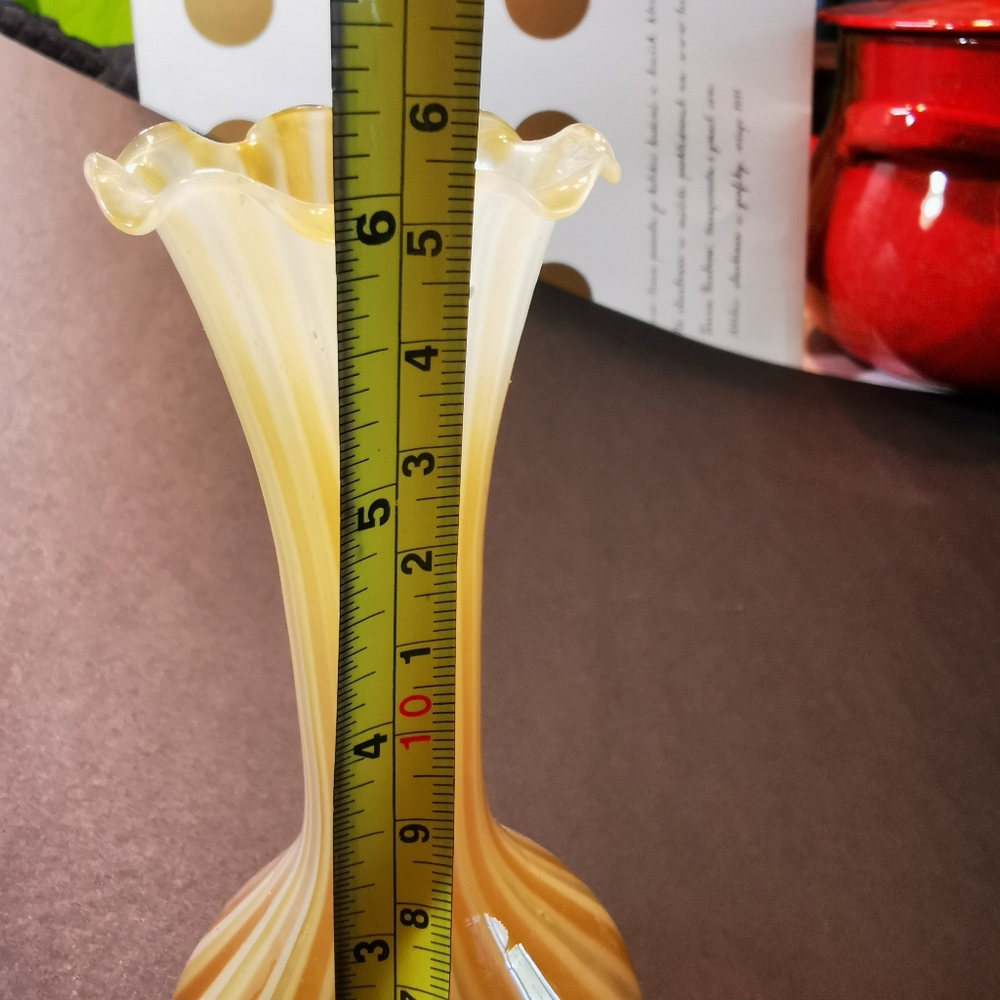 Art Glass Vase / Bud Vase ~ Striped Butterscotch Colour ~ Ruffled Rim - Picture 10 of 14